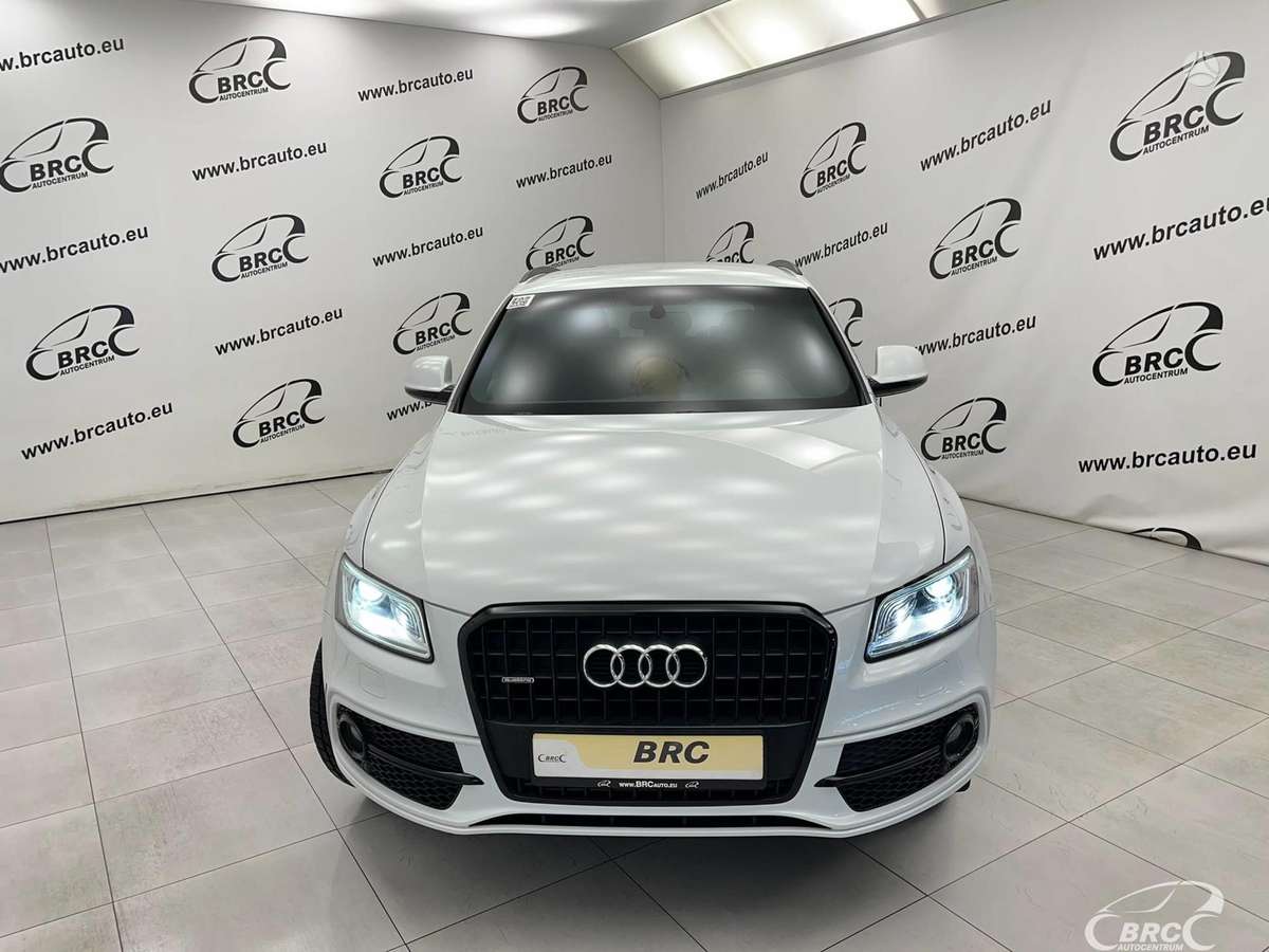 Audi Q5, 2.0 l., off-road / crossover