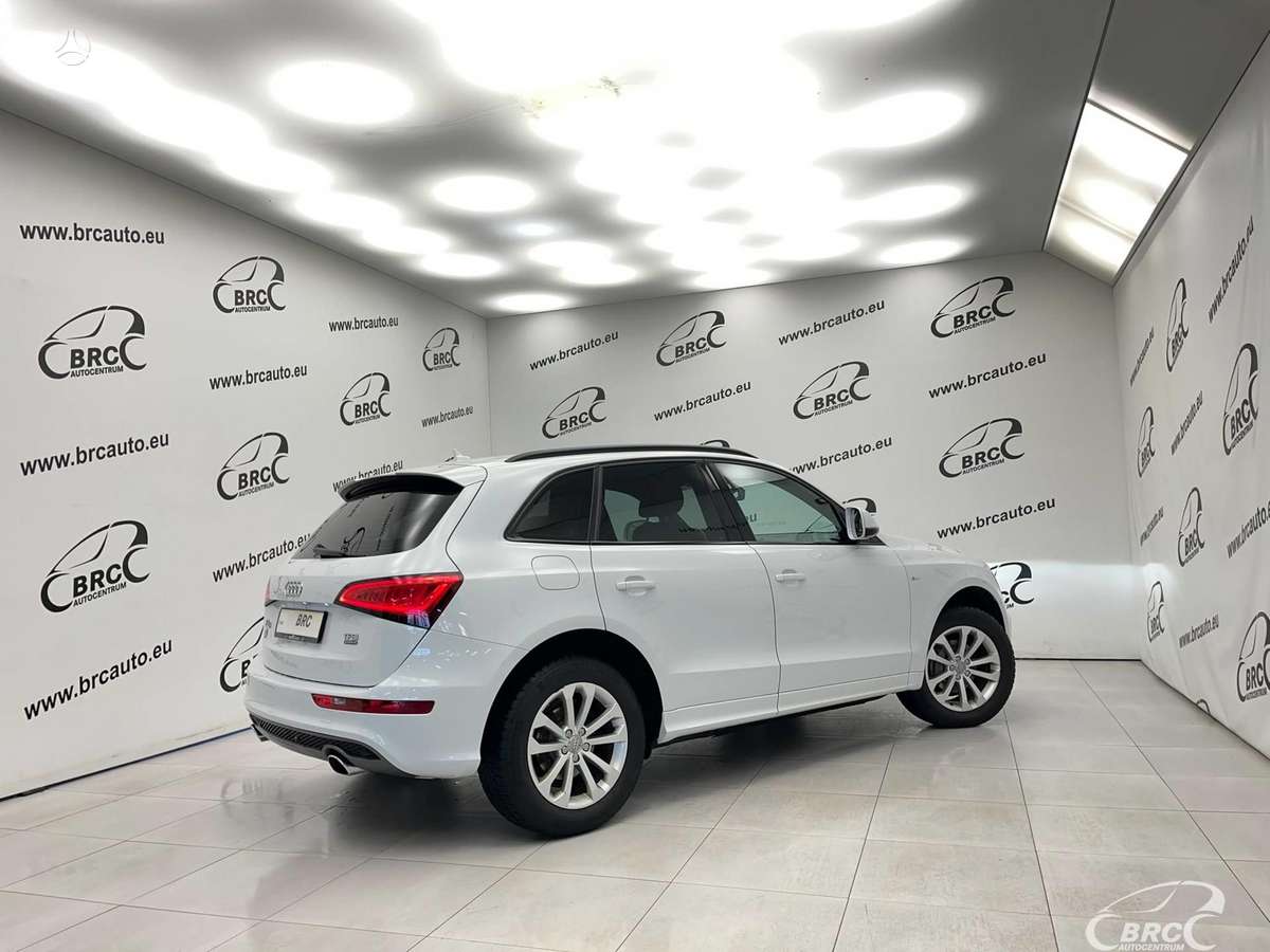 Audi Q5, 2.0 l., Внедорожник / Кроссовер