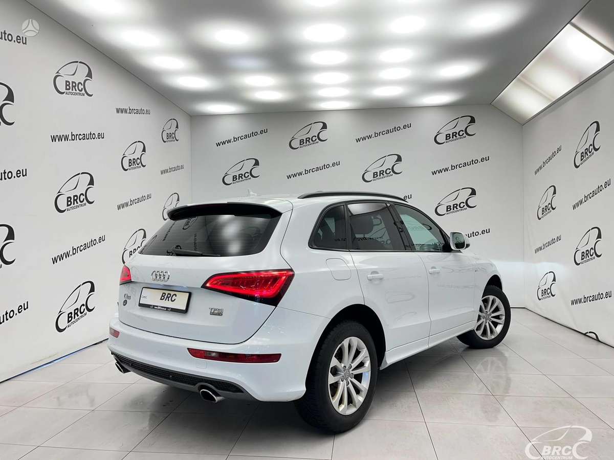 Audi Q5, 2.0 l., Внедорожник / Кроссовер