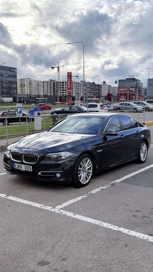 BMW 528, 2.0 l., saloon / sedan