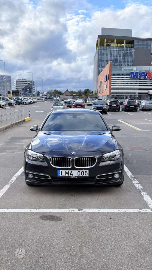 BMW 528, 2.0 l., saloon / sedan