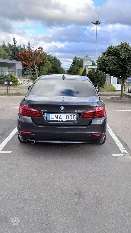 BMW 528, 2.0 l., saloon / sedan