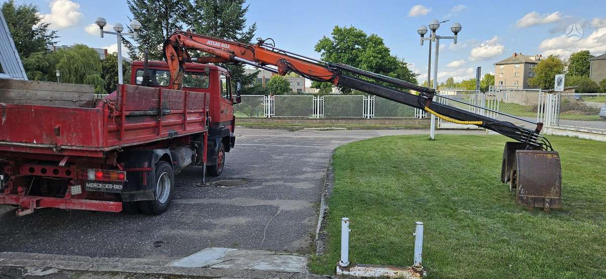 Mercedes-Benz 814, dumpers with crane