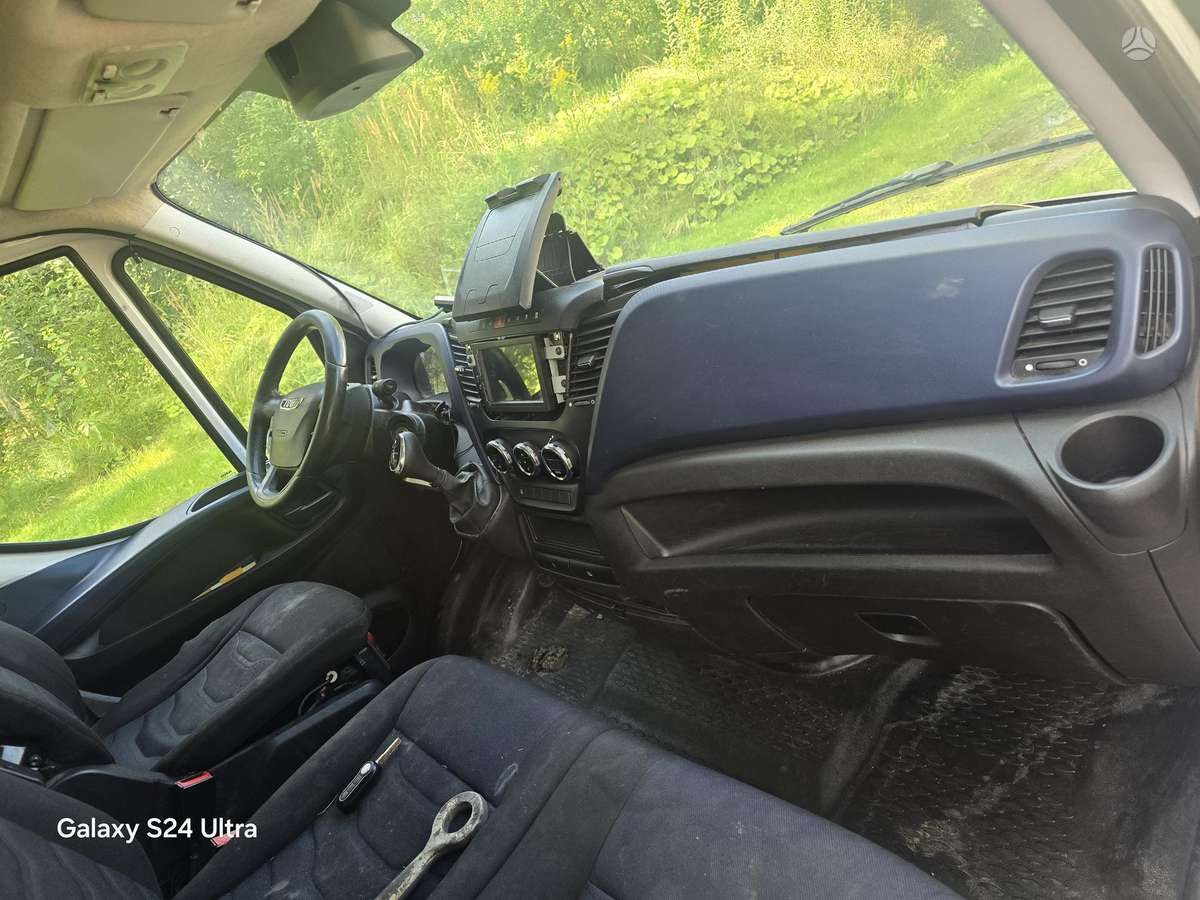 Iveco DAILY, krovininiai mikroautobusai