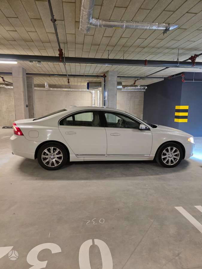 Volvo S80, 3.2 l., Седан