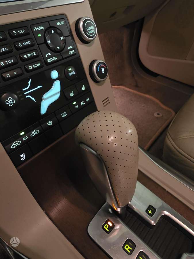 Volvo S80, 3.2 l., Седан