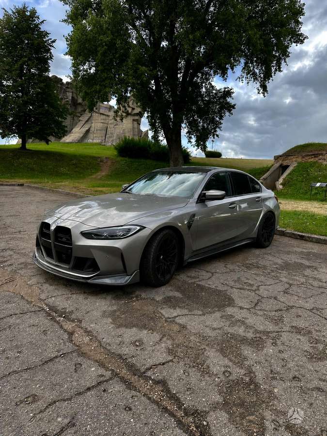 BMW M3, Седан