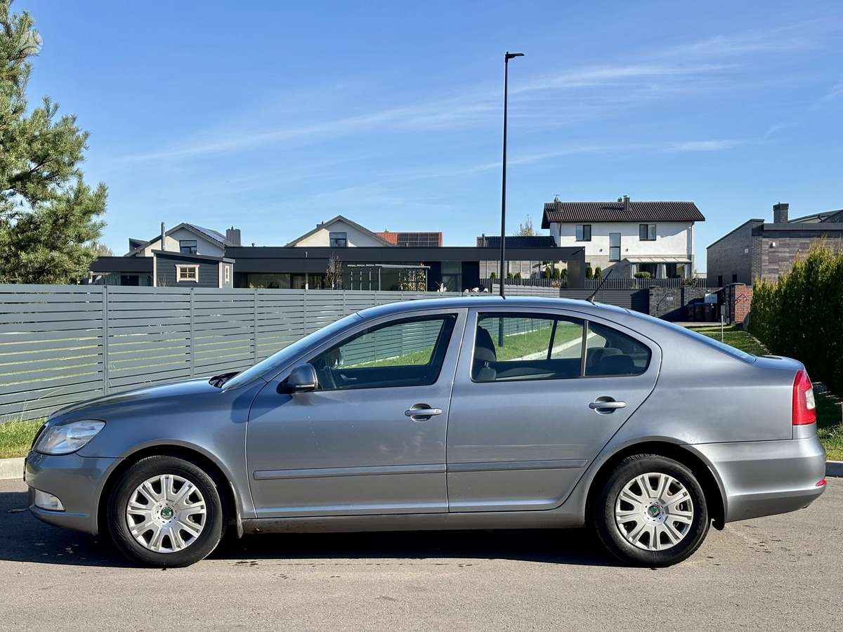 Škoda Octavia - 2