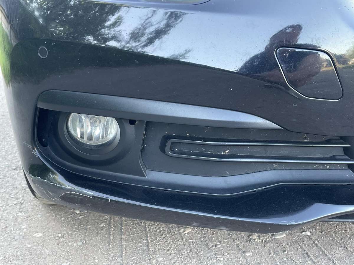BMW 318, 2.0 l., Седан