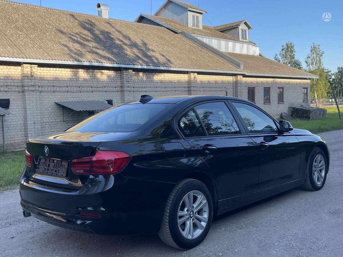 BMW 318, 2.0 l., Седан