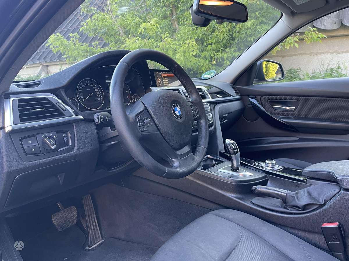 BMW 318, 2.0 l., Седан