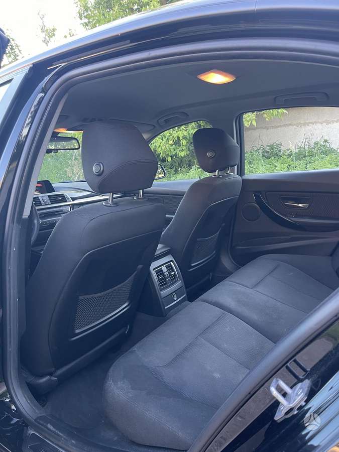BMW 318, 2.0 l., Седан