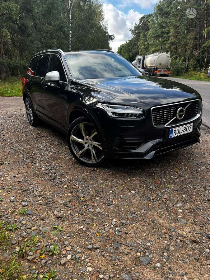 Volvo XC90 - 1