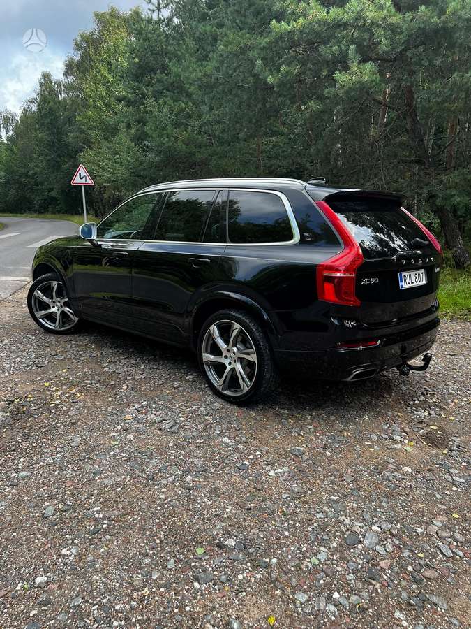 Volvo XC90 - 8
