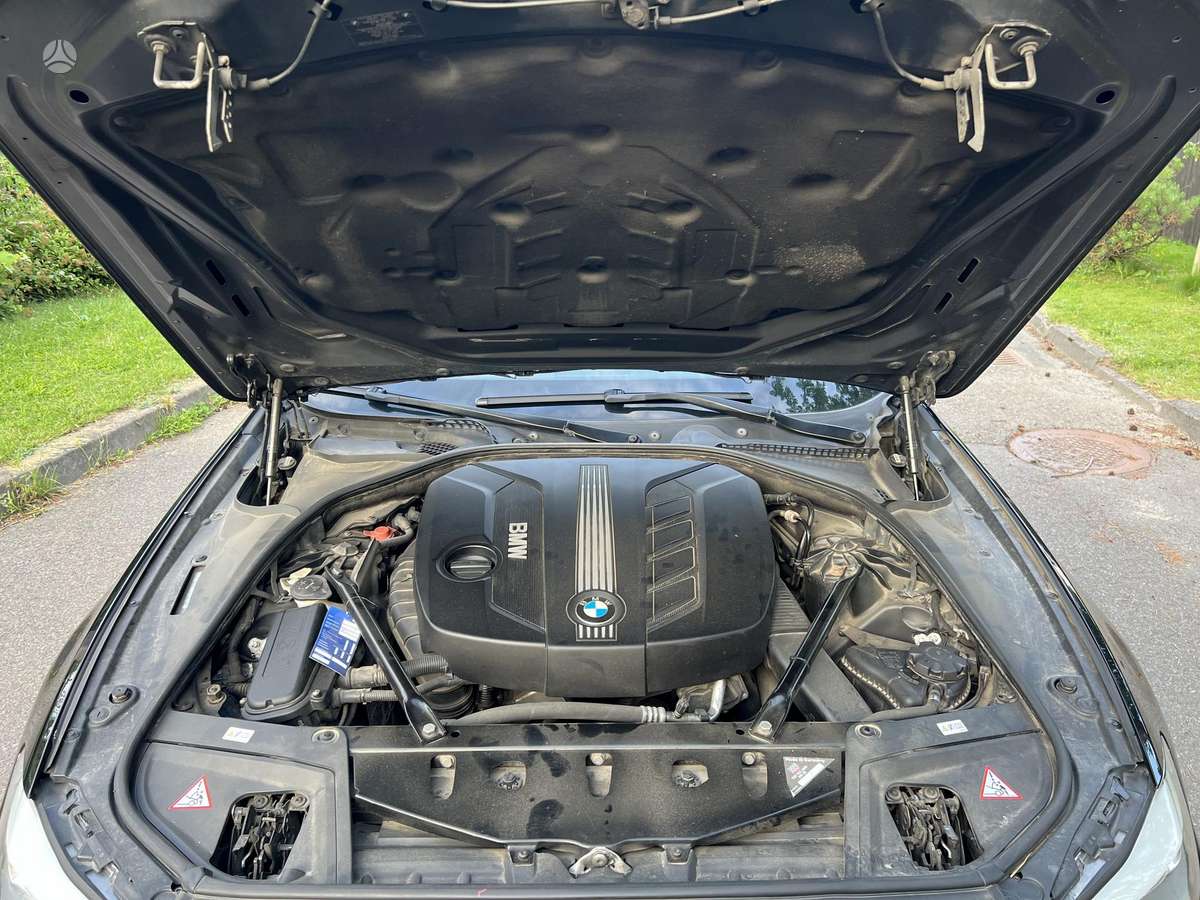 BMW 520, 2.0 l., Седан
