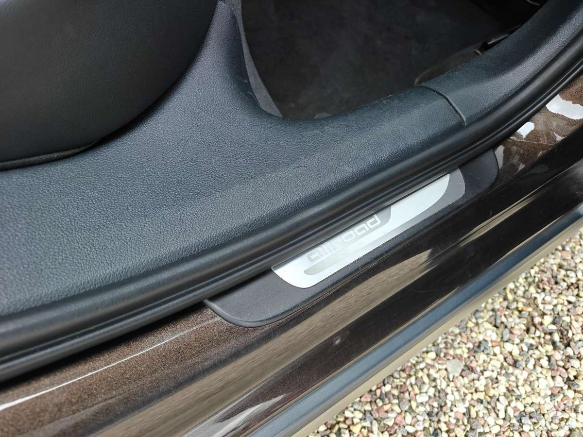 Audi A6 allroad, 3.0 l., Универсал