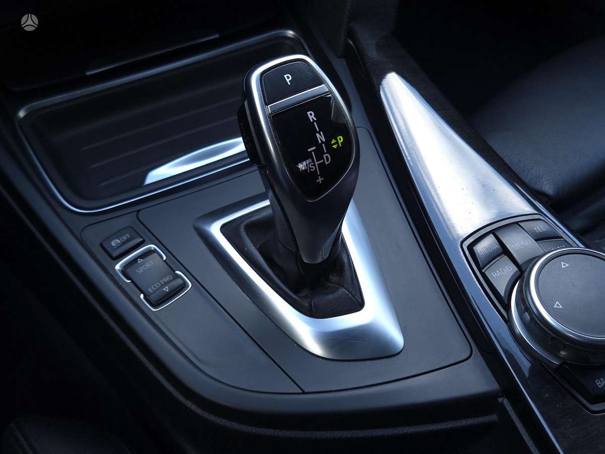 BMW 320, 2.0 l., Седан