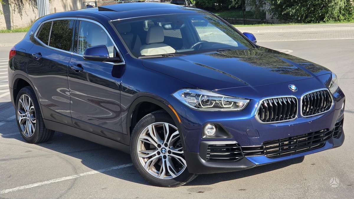 BMW X2, 2.0 l., off-road / crossover