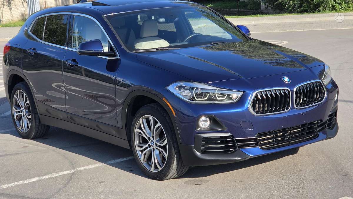 BMW X2, 2.0 l., off-road / crossover