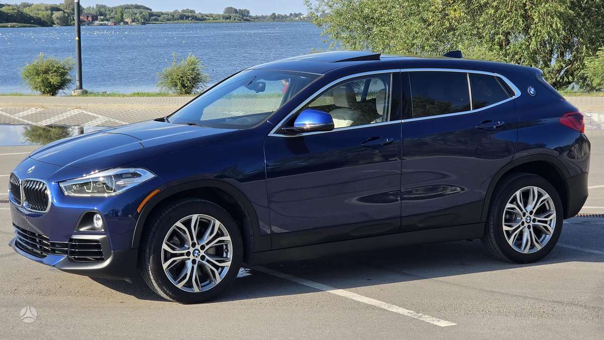BMW X2, 2.0 l., off-road / crossover