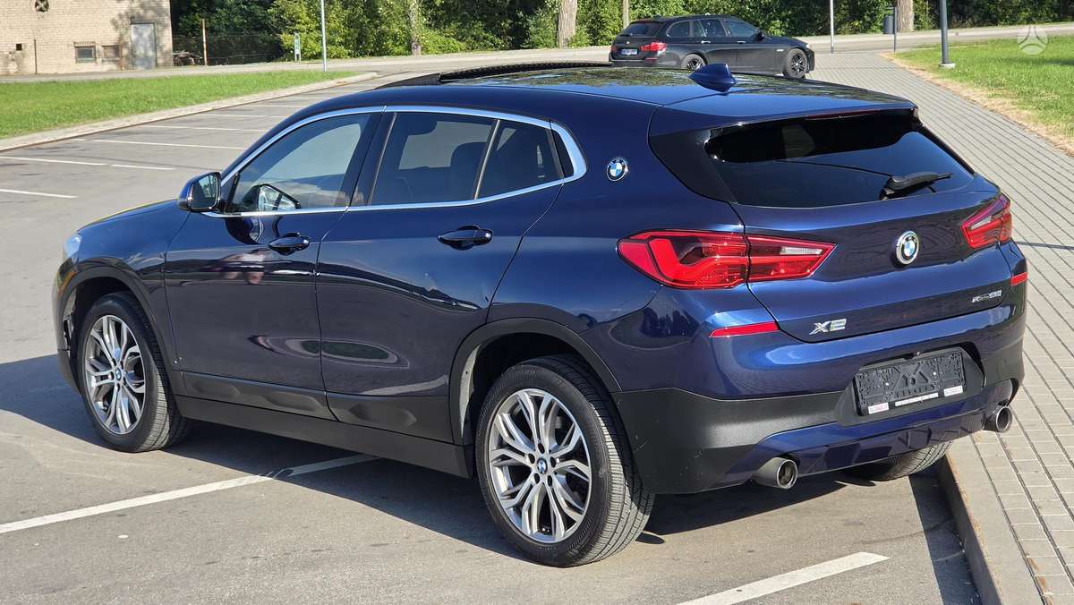 BMW X2, 2.0 l., off-road / crossover