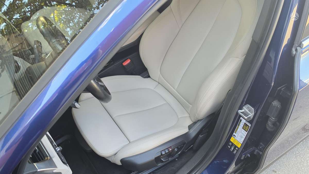 BMW X2, 2.0 l., off-road / crossover