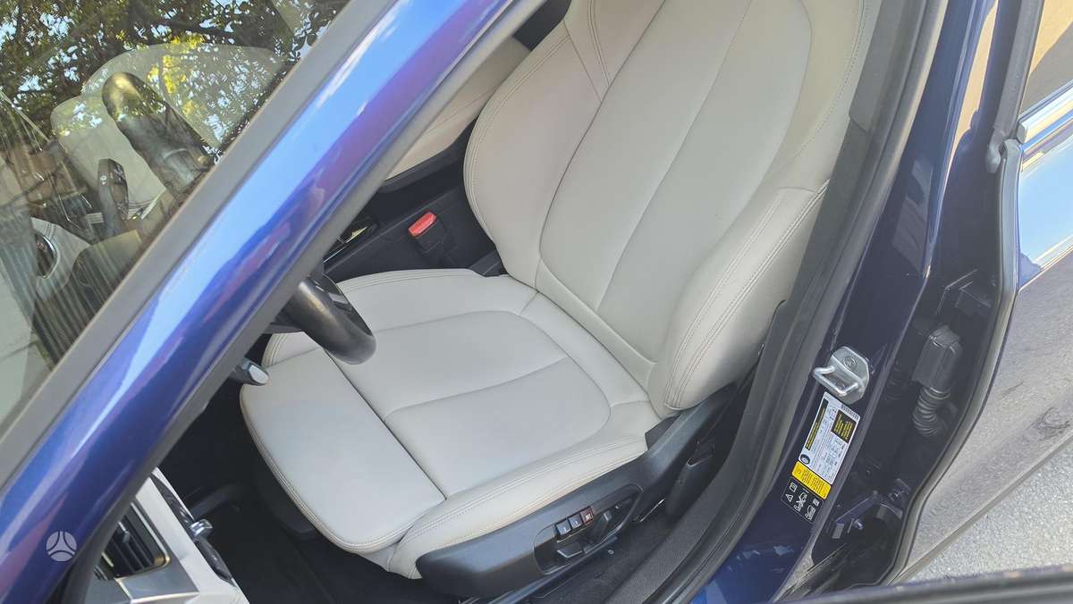 BMW X2, 2.0 l., off-road / crossover