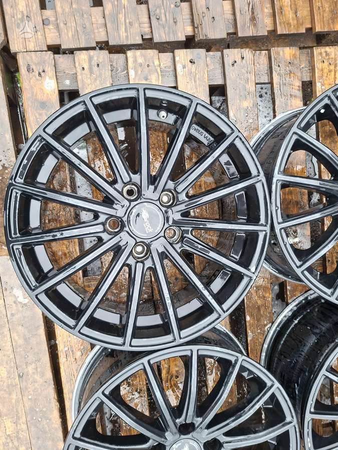 Brock BMWF30 ET35, легкосплавные , R17