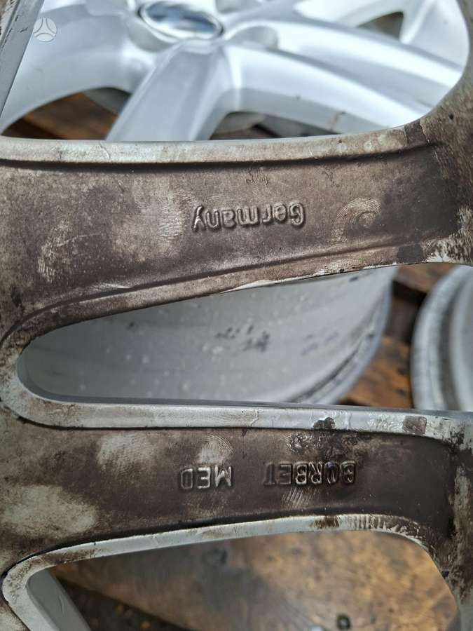 Volkswagen ET35, light alloy, R17
