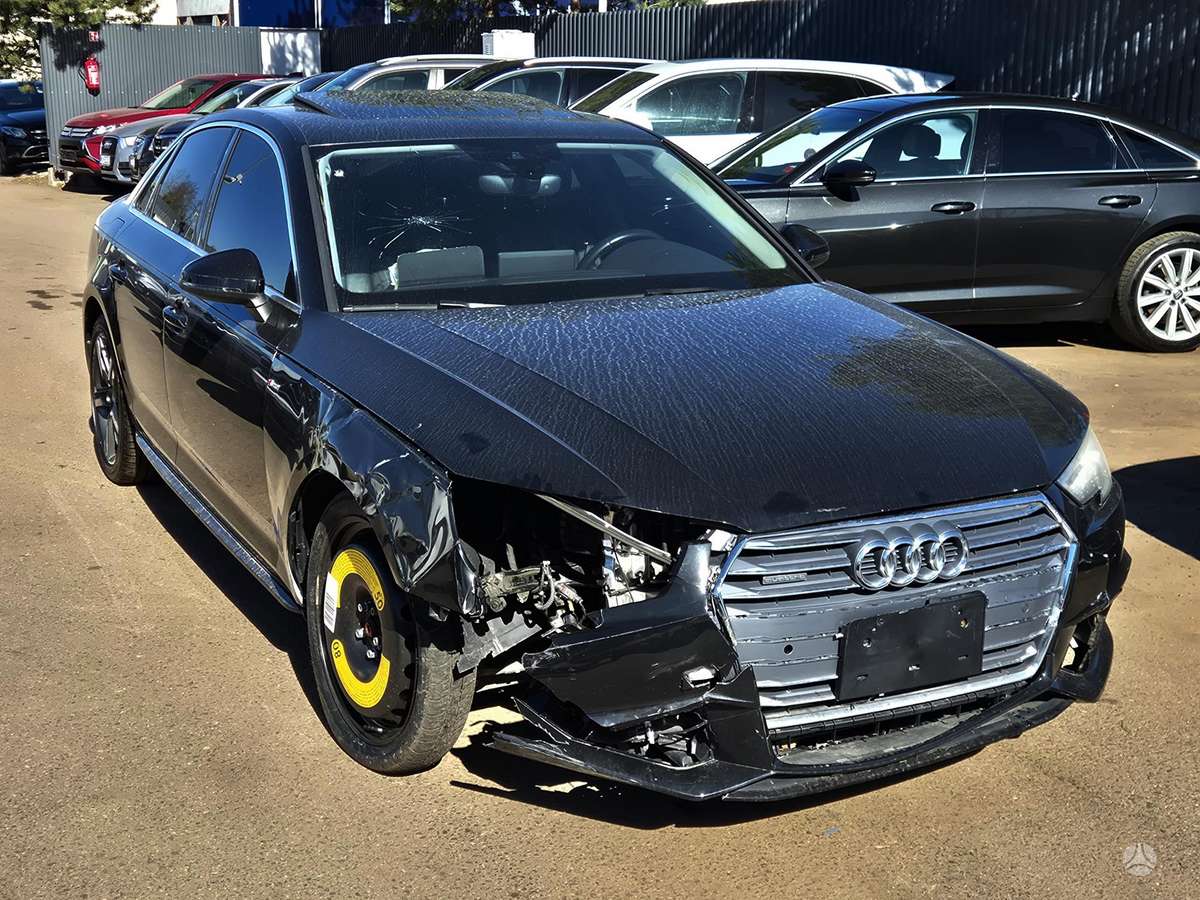 Audi A4, 2.0 l., saloon / sedan