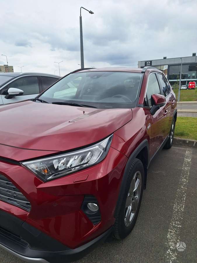 Toyota RAV4 - 1
