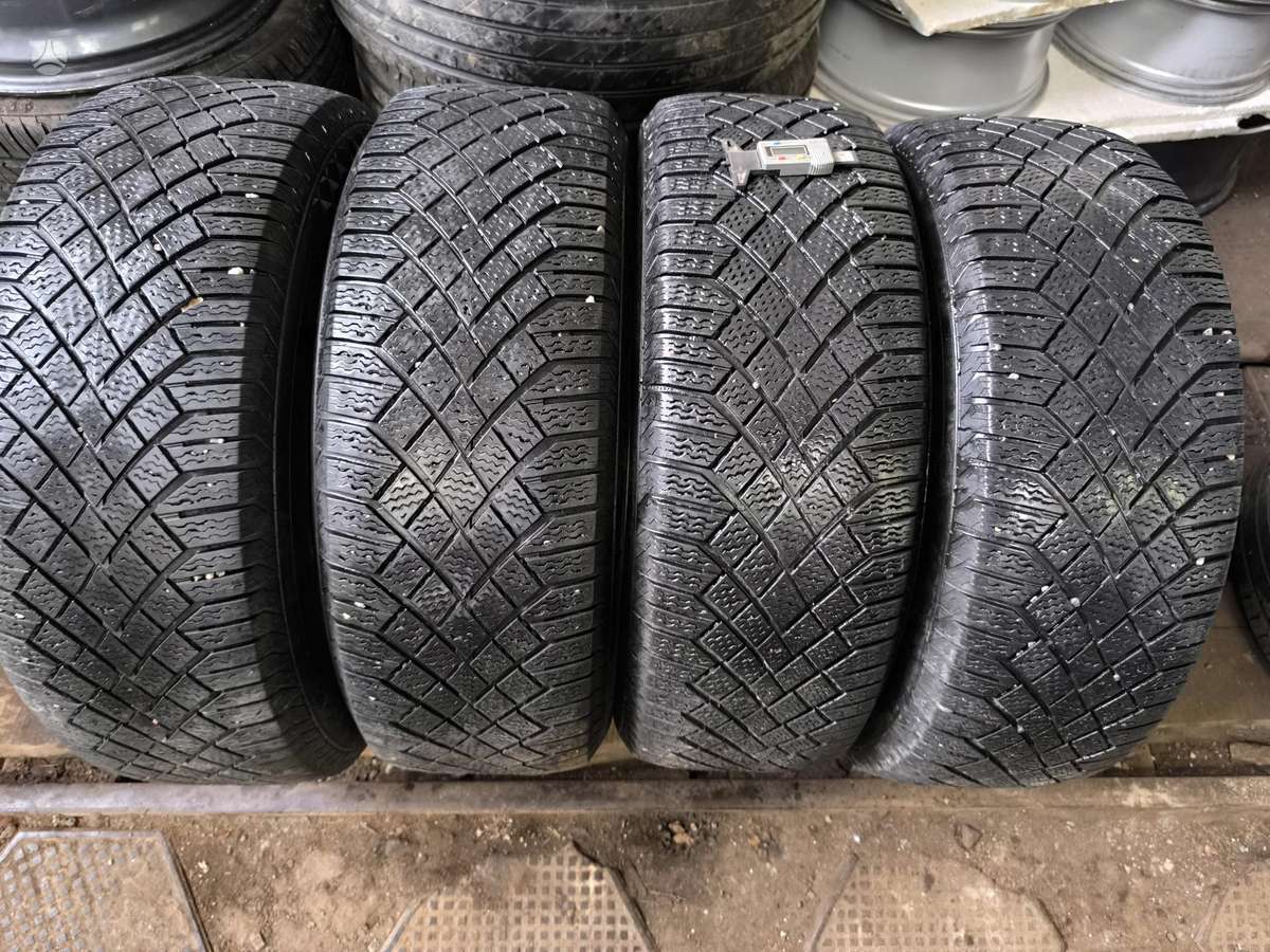 Continental, всесезонные 235/60 R18