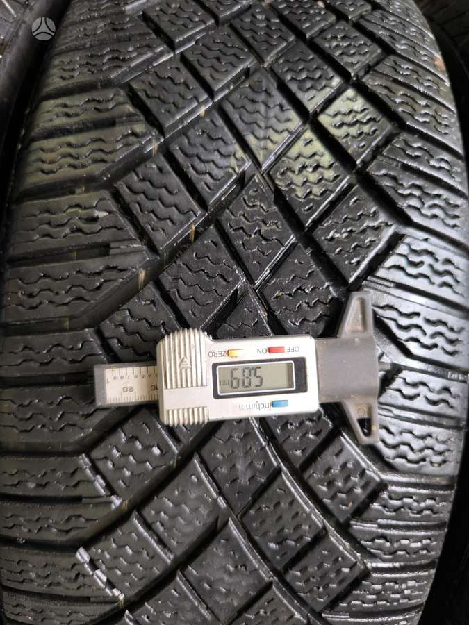 Continental, universalios 235/60 R18