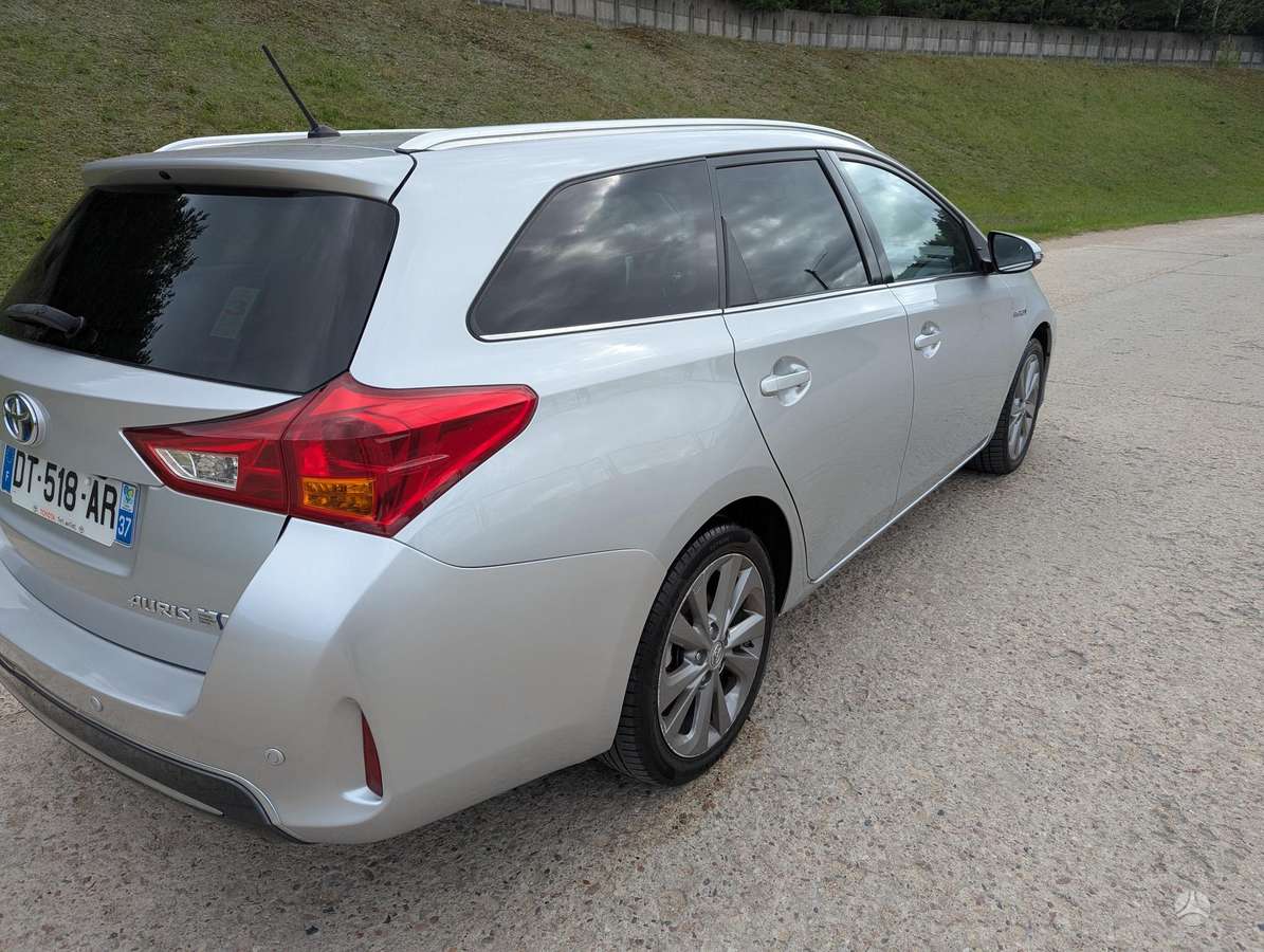 Toyota Auris - 2