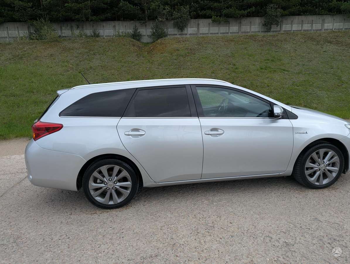 Toyota Auris - 5