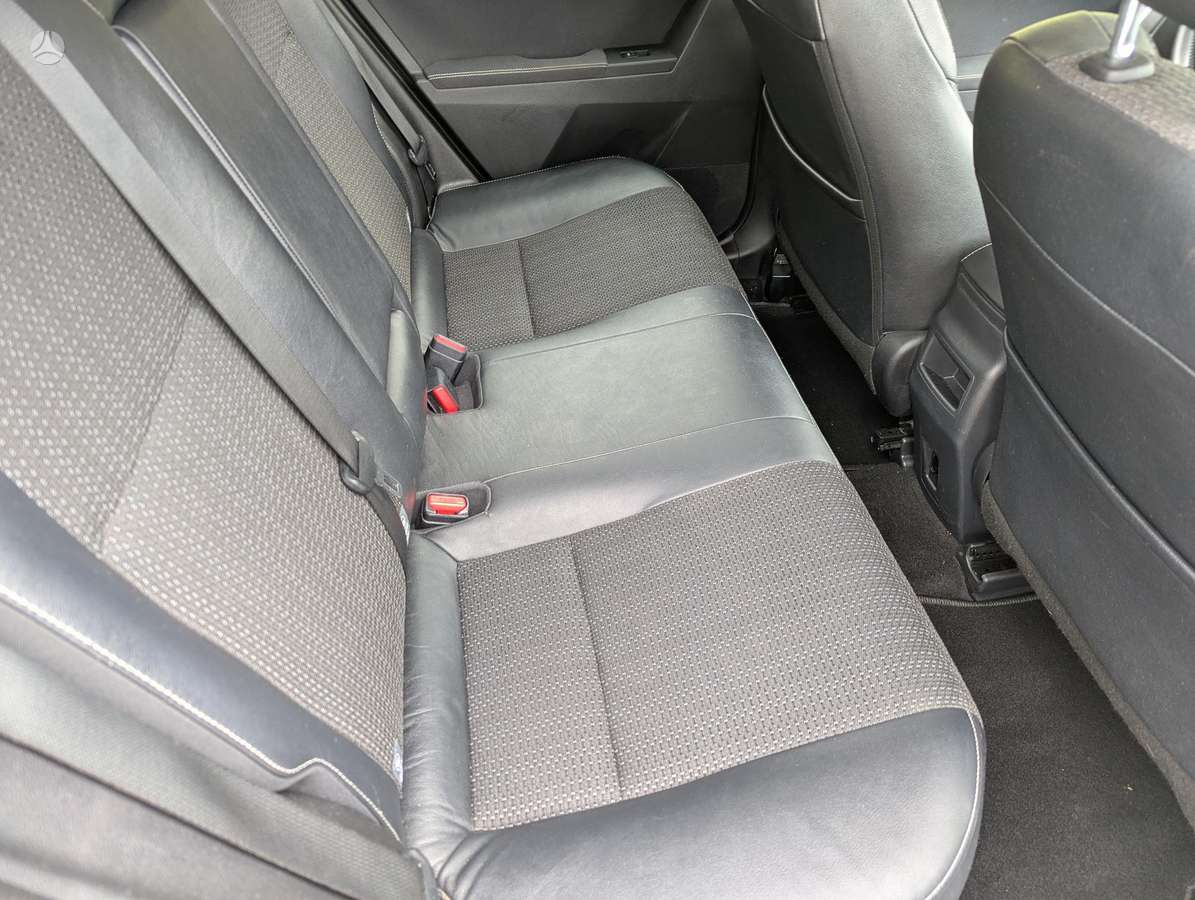 Toyota Auris - 7