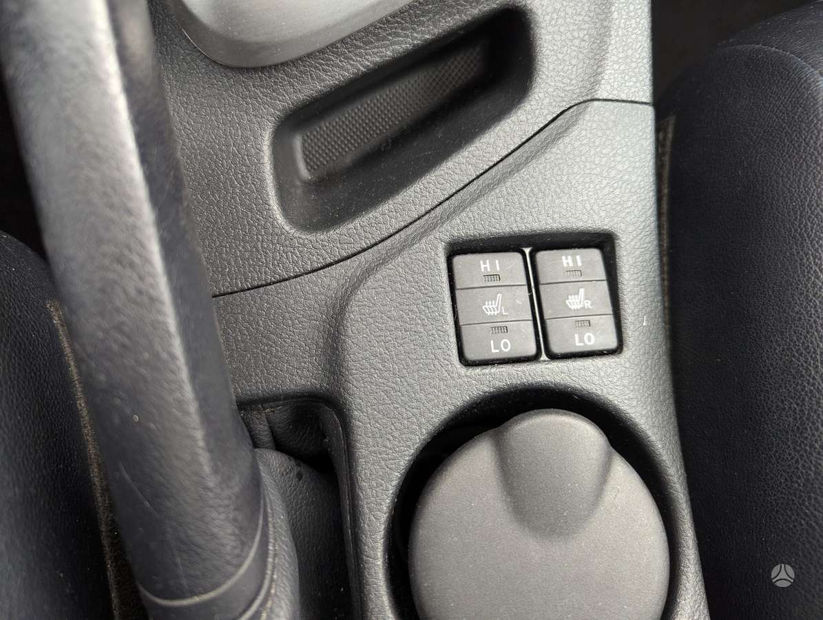 Toyota Auris - 11