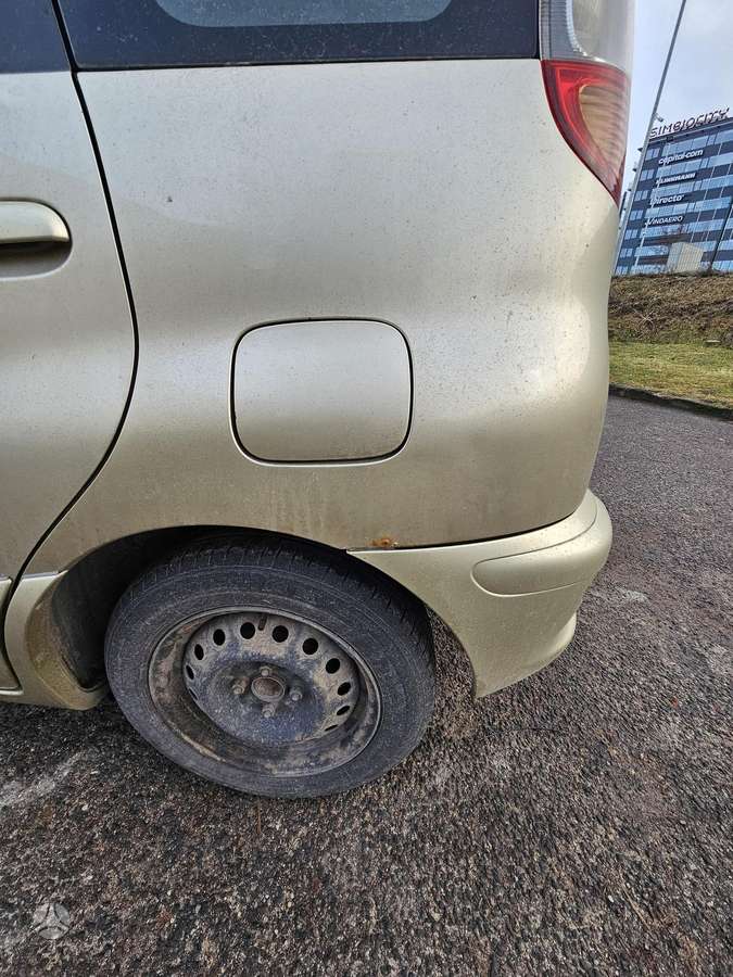 Toyota Yaris Verso - 6
