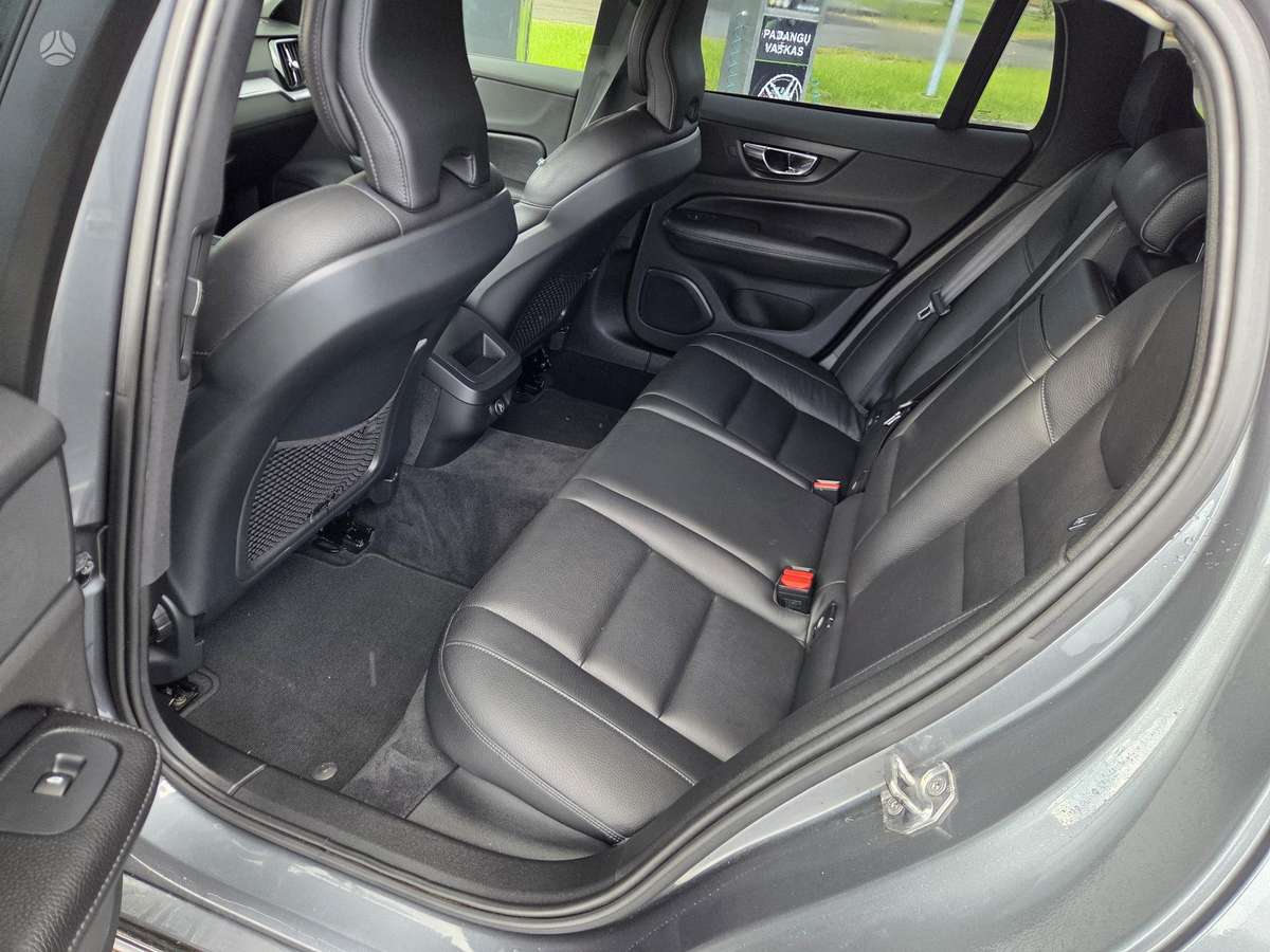 Volvo V60, 2.0 l., Хэтчбек