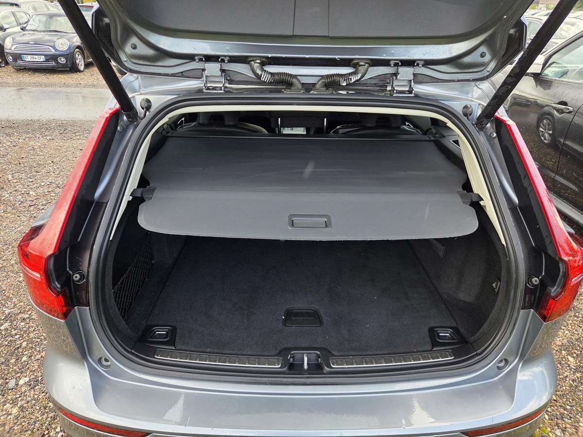 Volvo V60, 2.0 l., hatchback