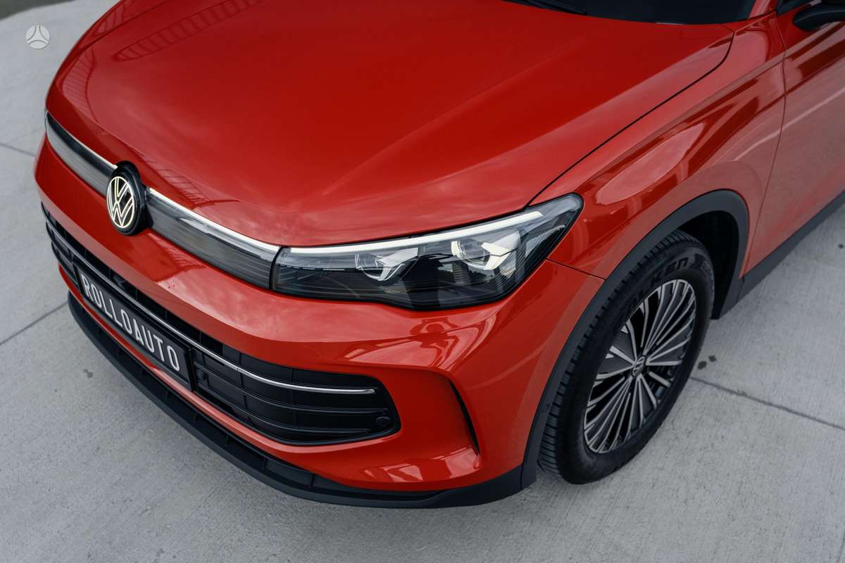Volkswagen Tiguan - 8