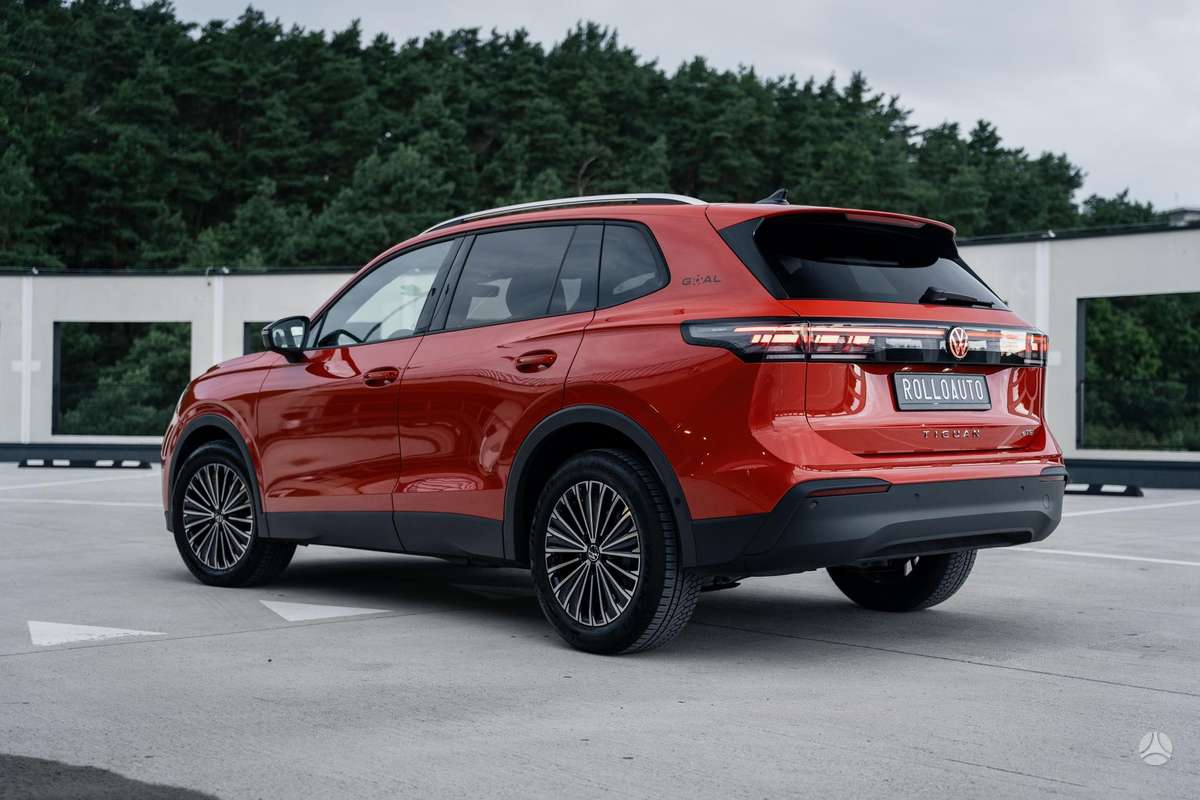 Volkswagen Tiguan - 4