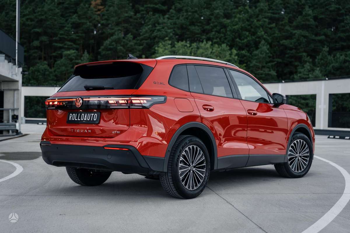 Volkswagen Tiguan - 5