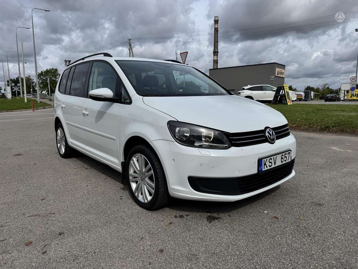 Volkswagen Touran - 1
