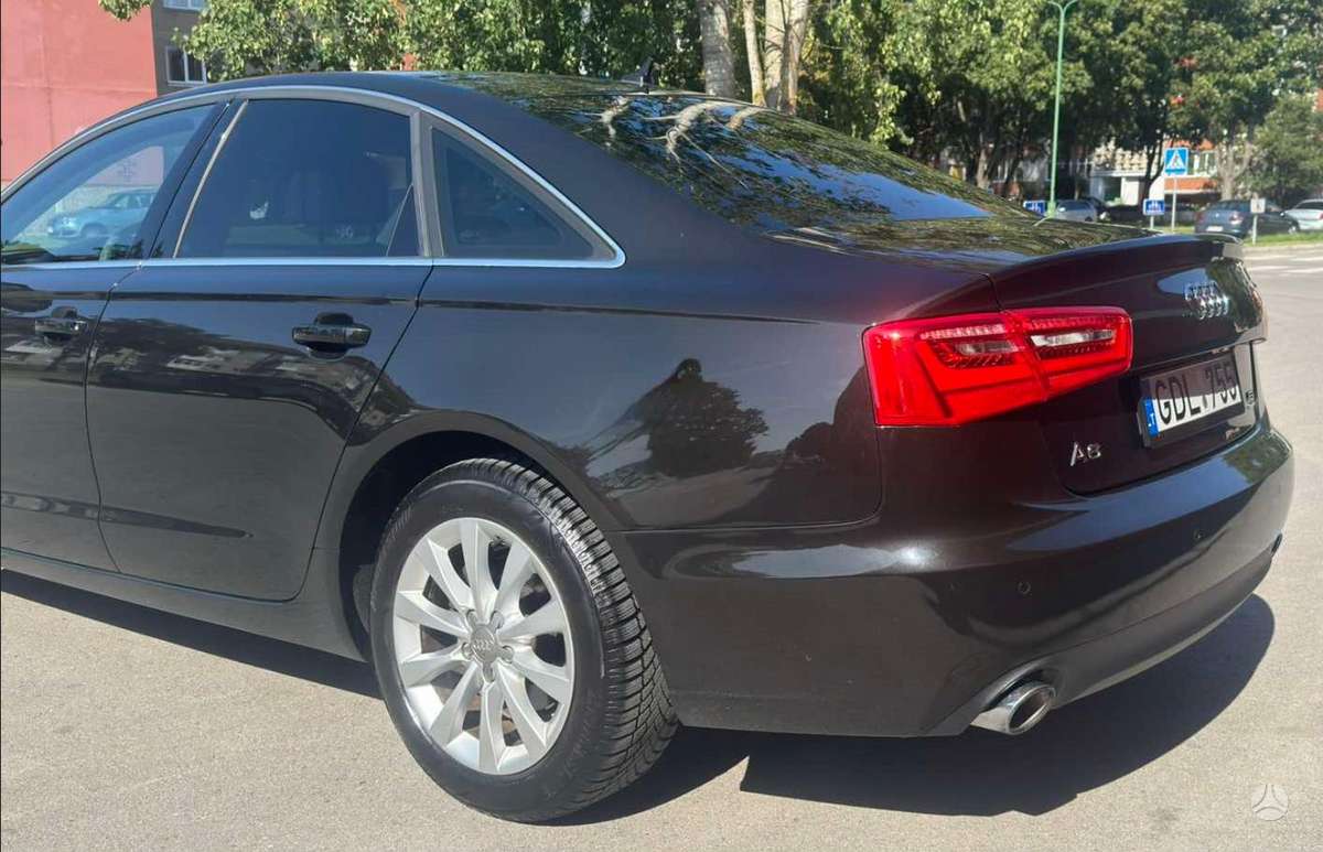 Audi A6, 2.8 l., Седан