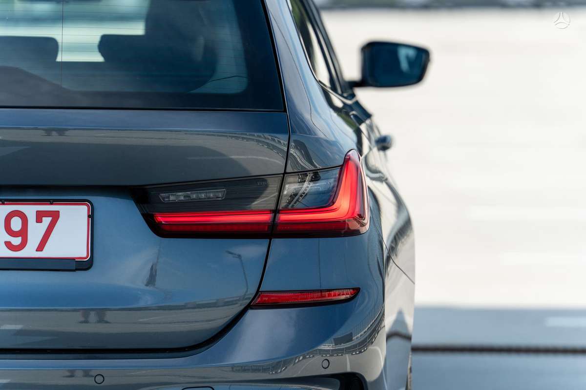 BMW 320, 2.0 l., Универсал