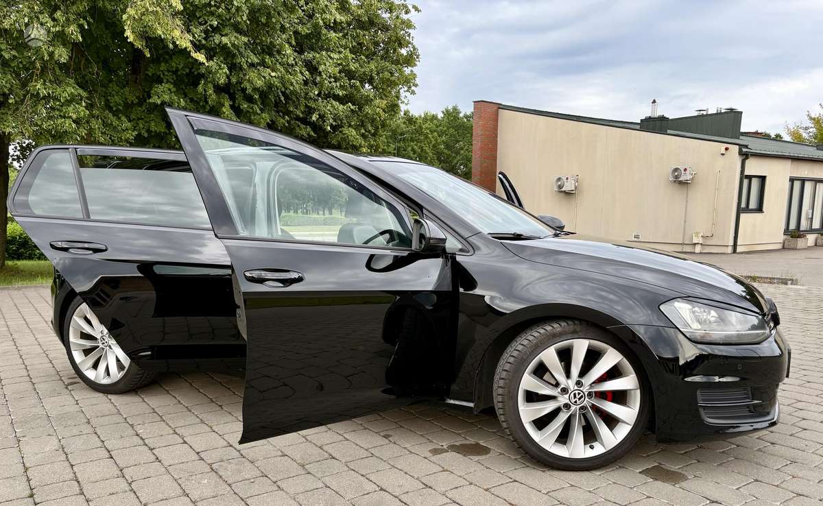 Volkswagen Golf - 9