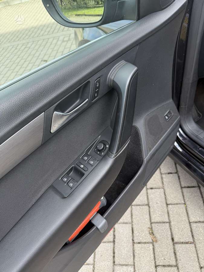 Volkswagen Passat - 9