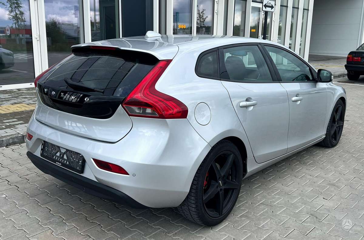 Volvo V40 - 3