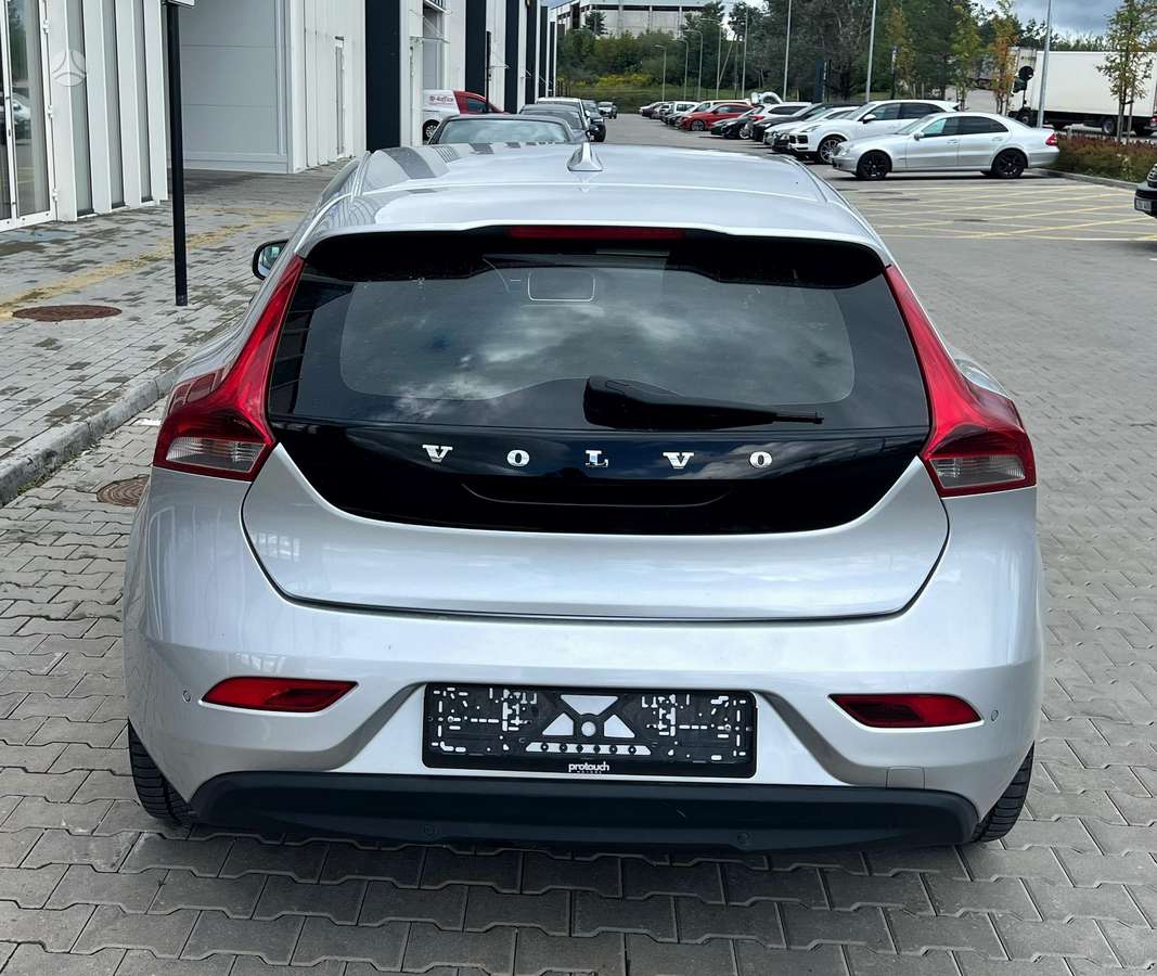 Volvo V40 - 6